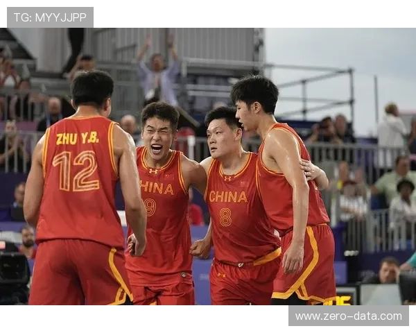 中国男篮迎战美国队热身赛揭幕 目标全力备战巴黎奥运 中国男篮迎战美国队热身赛揭幕 目标全力备战巴黎奥运