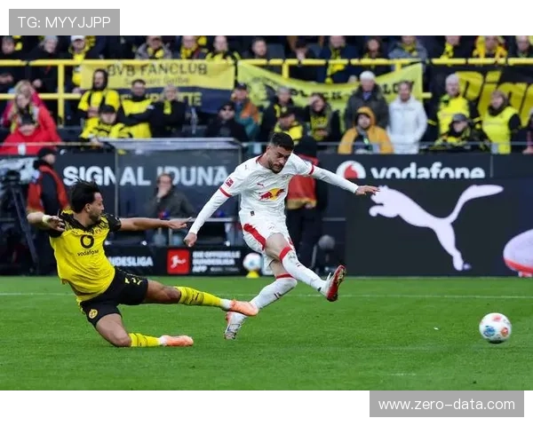 德甲新赛季焦点战提前揭幕 拜仁多特将上演巅峰对决 德甲新赛季焦点战提前揭幕 拜仁多特将上演巅峰对决