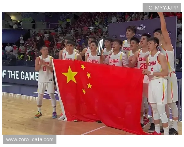 中国男篮全新阵容亮相世界杯预选赛 开启备战新篇章 力争晋级巴黎奥运会 中国男篮全新阵容亮相世界杯预选赛 开启备战新篇章 力争晋级巴黎奥运会