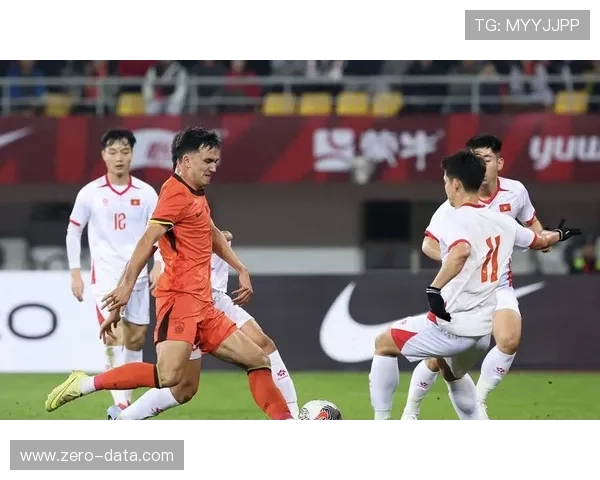 国足大胜越南迎来世界杯预选赛首场胜利，全队士气大振盼继续高歌猛进