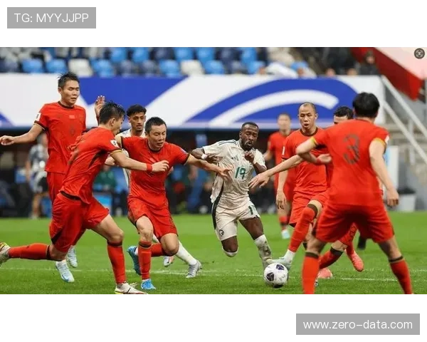 国家队关键战逆转取胜主帅调整战术引发热议赛后阵容与年轻球员表现 国家队关键战逆转取胜主帅调整战术引发热议赛后阵容与年轻球员表现