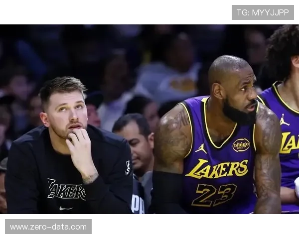 詹姆斯领衔湖人战胜勇士 接班人浮现 勇士季后赛前景堪忧